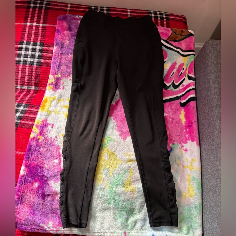 black popfit leggings